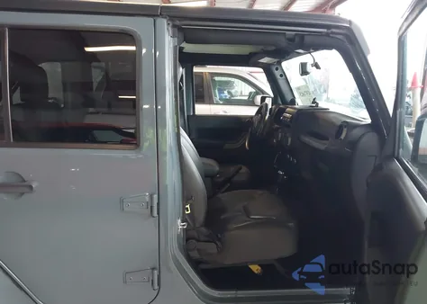 2014 Jeep Wrangler Unlimited Sport z USA, uszkodzony, nr VIN 1C4BJWDG2EL208628